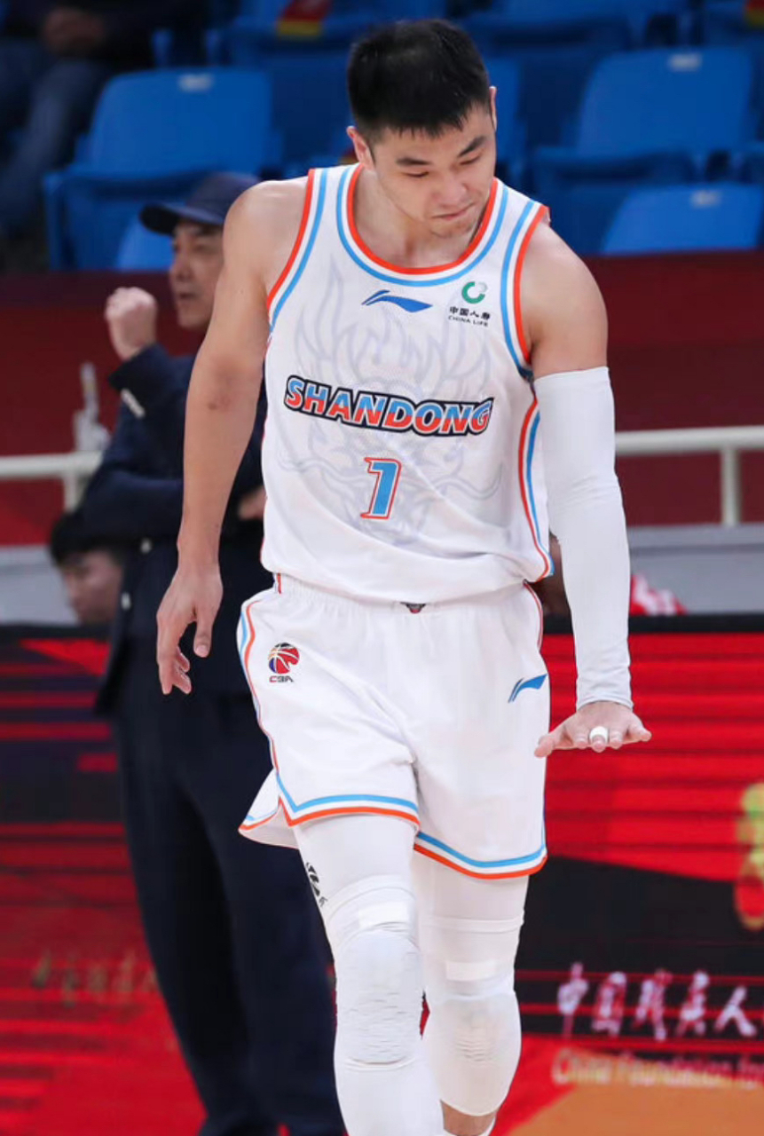 热火险胜山西队，高诗岩状态火热