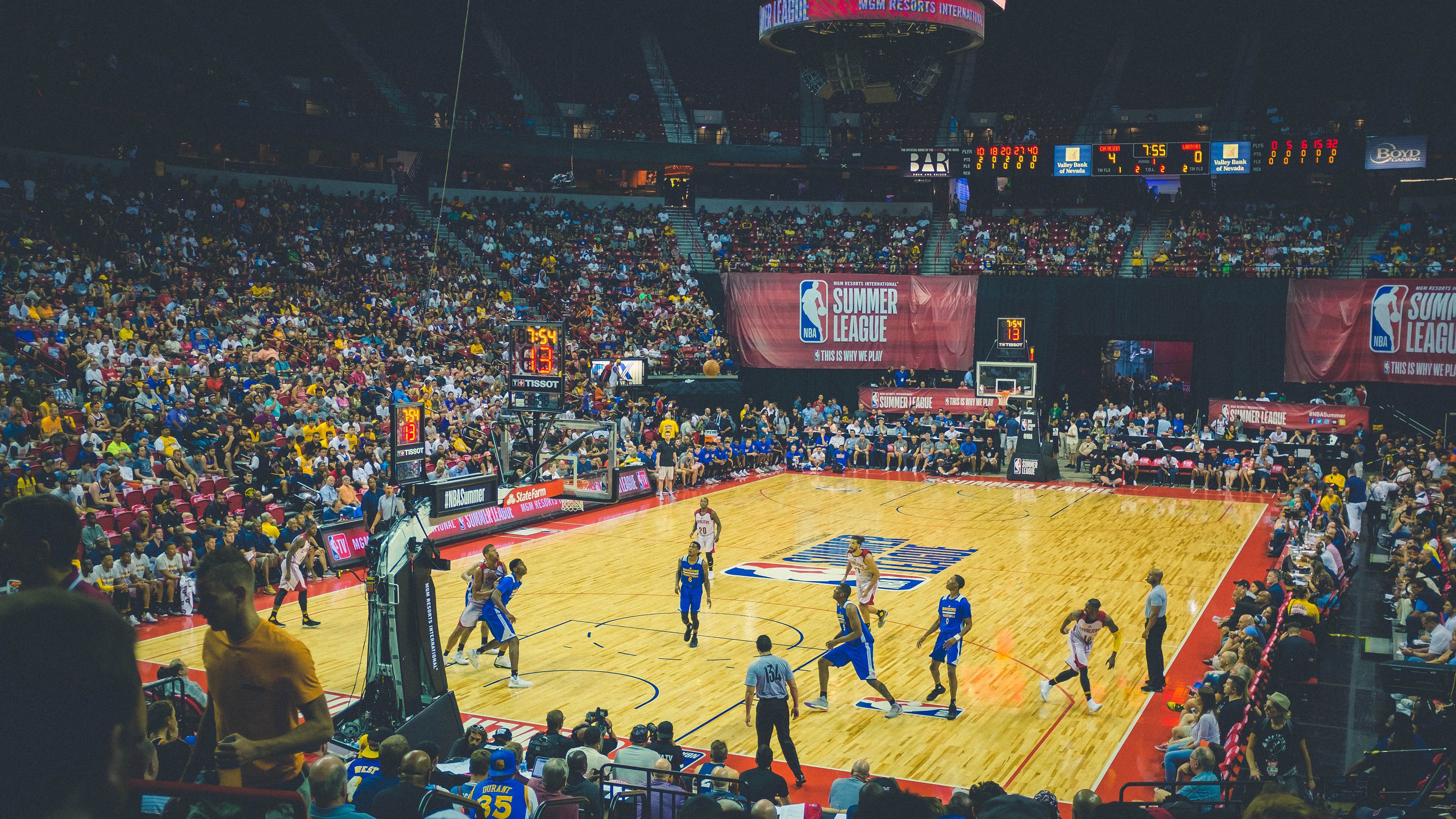 双城记,当英超争冠之夜遇见利拉德时刻