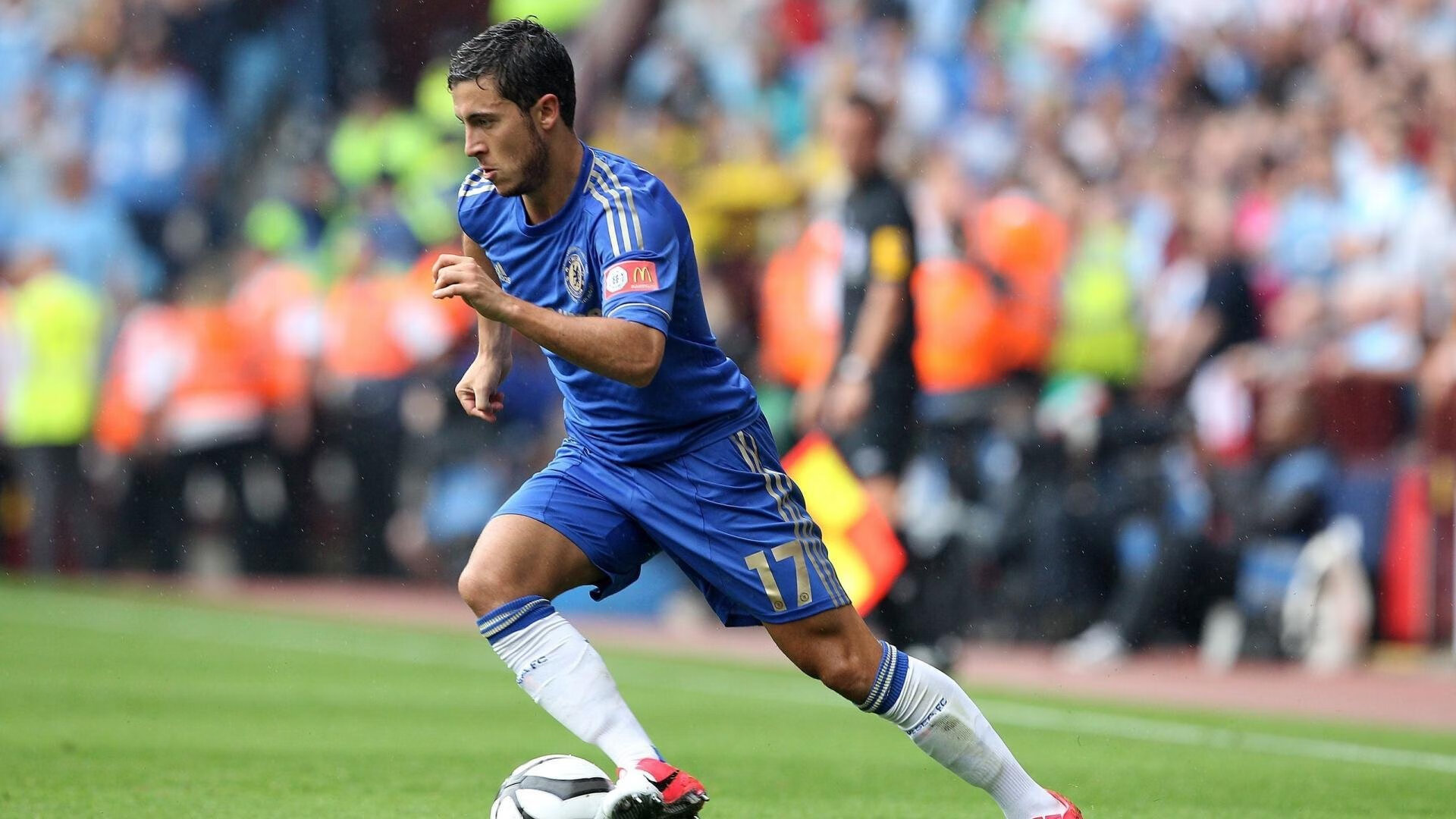 塞维利亚血拼葡萄牙，福登主宰比赛走向，一场足球与文化的双重碰撞