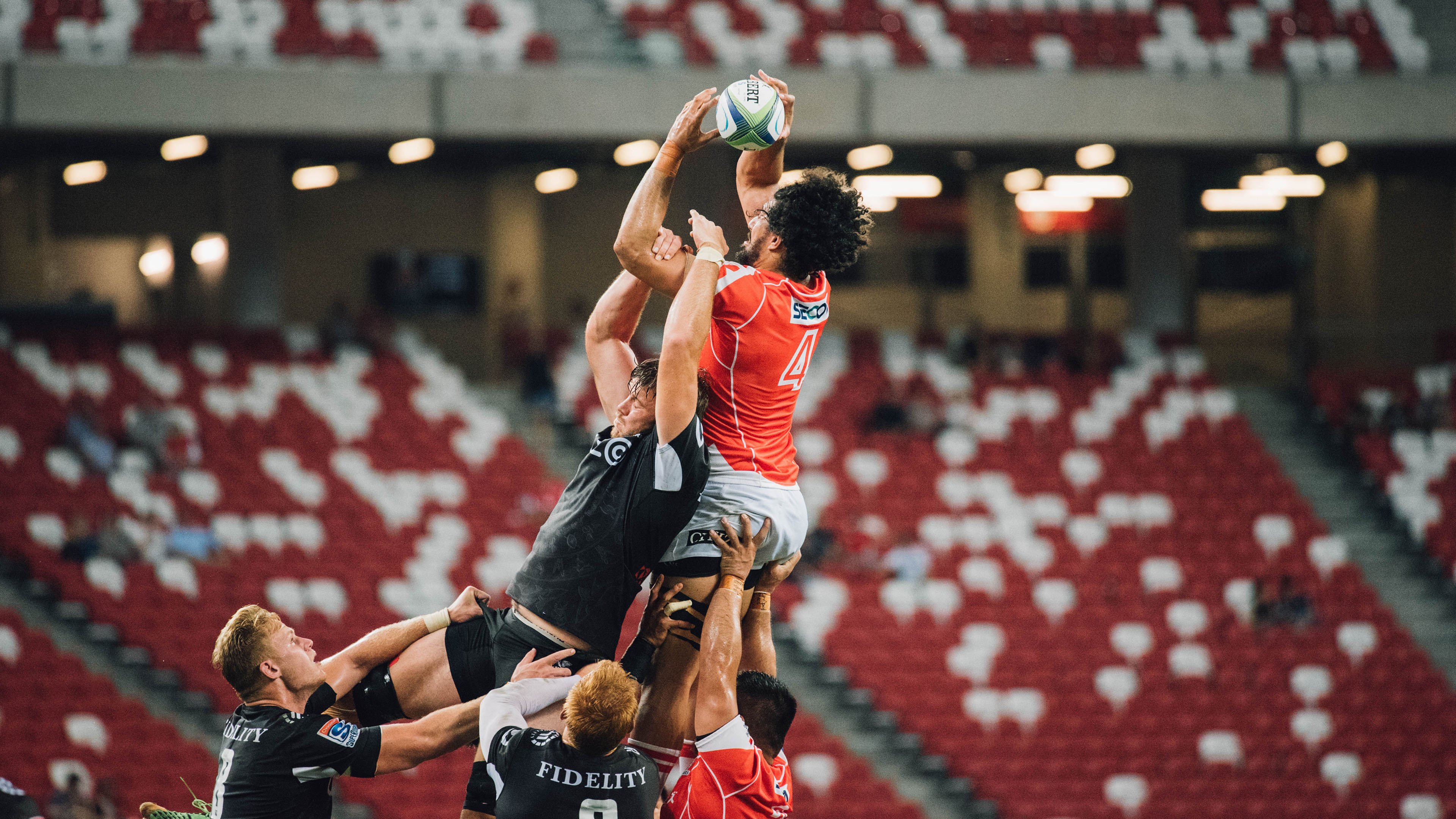 北欧童话续写非洲奇迹夜？英超争冠暗流下的国际足球启示录